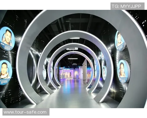 李泓澎的艺术之旅：从初心到巅峰的心路历程与创作探索